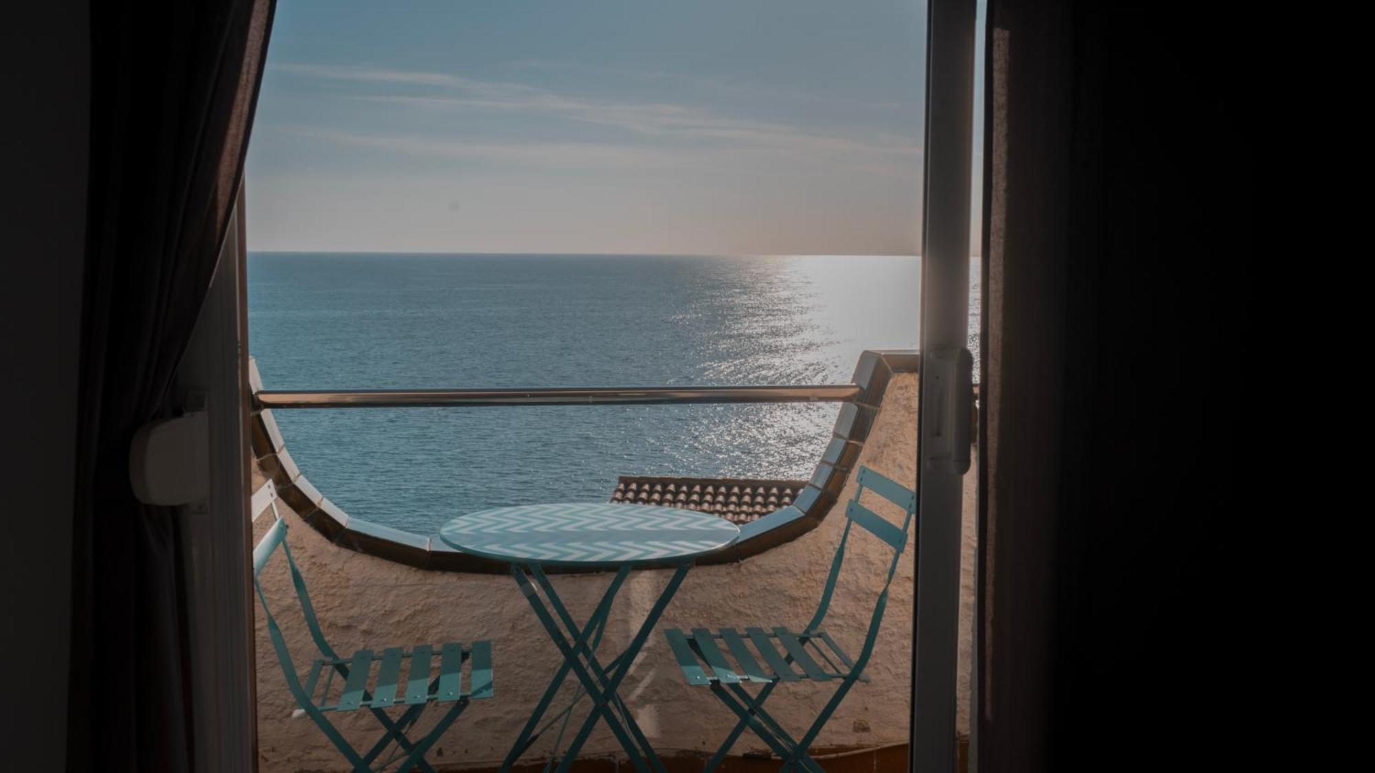 Apto 1ª Linea De Mar Con Vistas A Sitges Daire Dış mekan fotoğraf